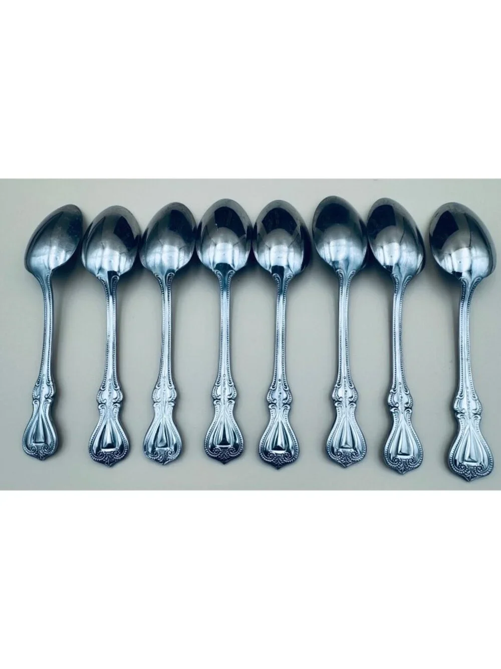 Set Of 8 Towle OLD COLONIAL 18/10 Stainless Place Oval Soup Spoons